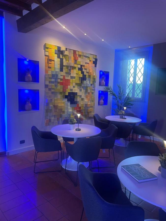 Albergo Ligabue 구아스탈라 외부 사진