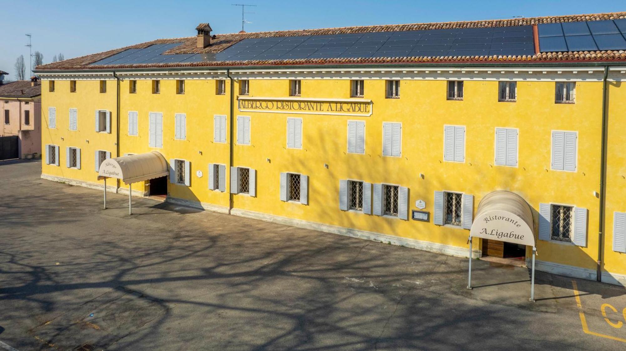 Albergo Ligabue 구아스탈라 외부 사진